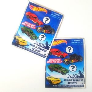 (2) Mattel Hot Wheels Build It Surprise Activity Blister Pack